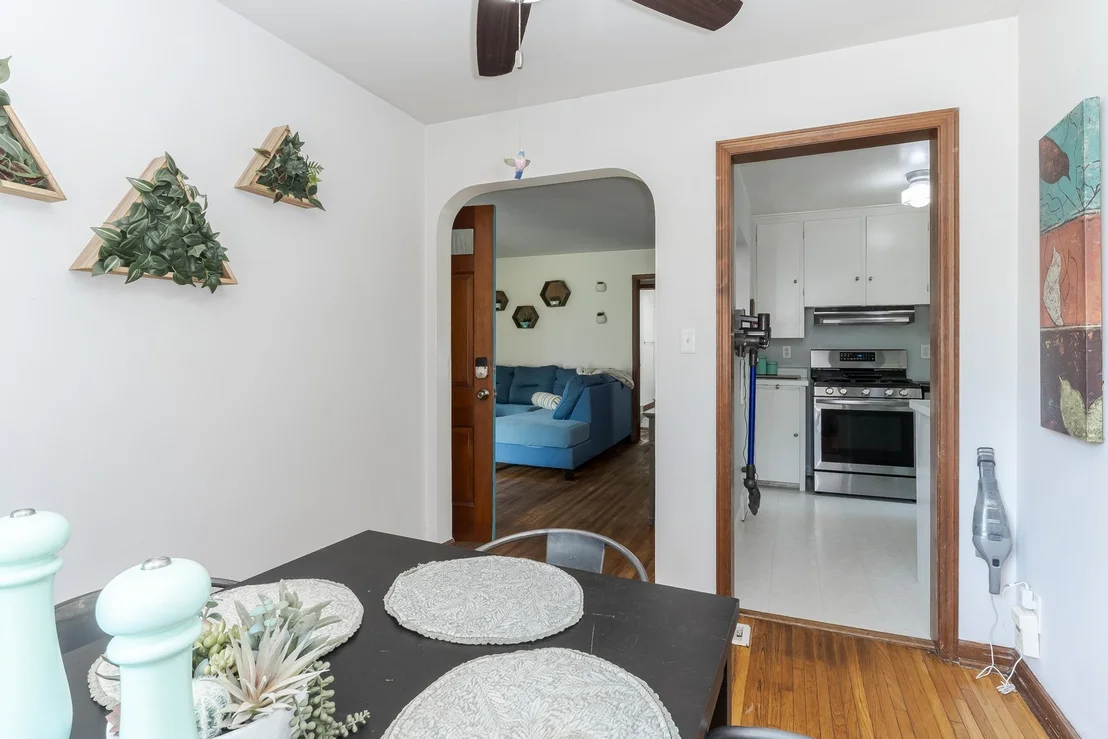 Photo of 821 Normal Avenue