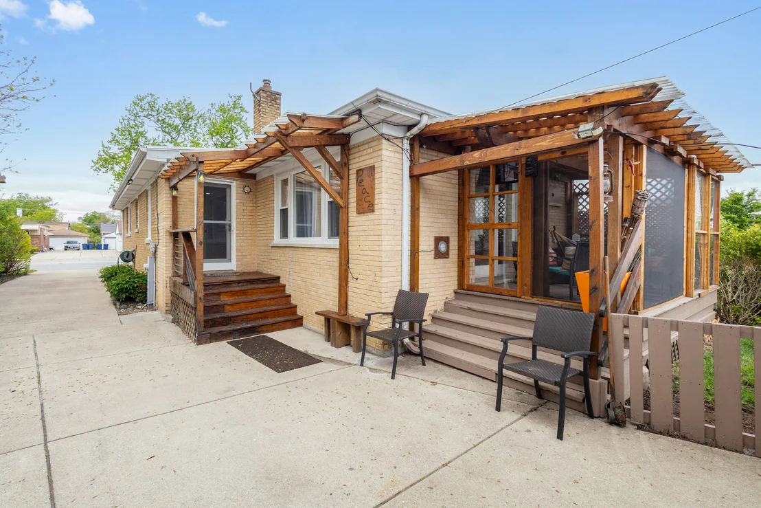 Photo of 2711 Maple Avenue