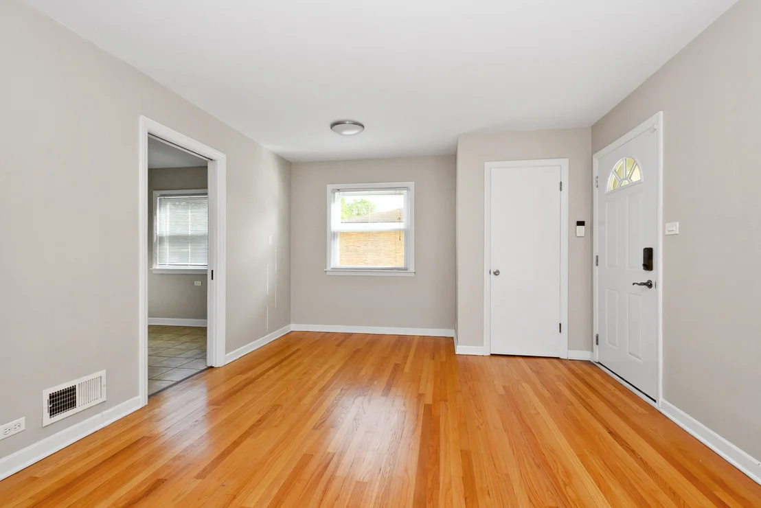 Photo of 17531 Henry Street
