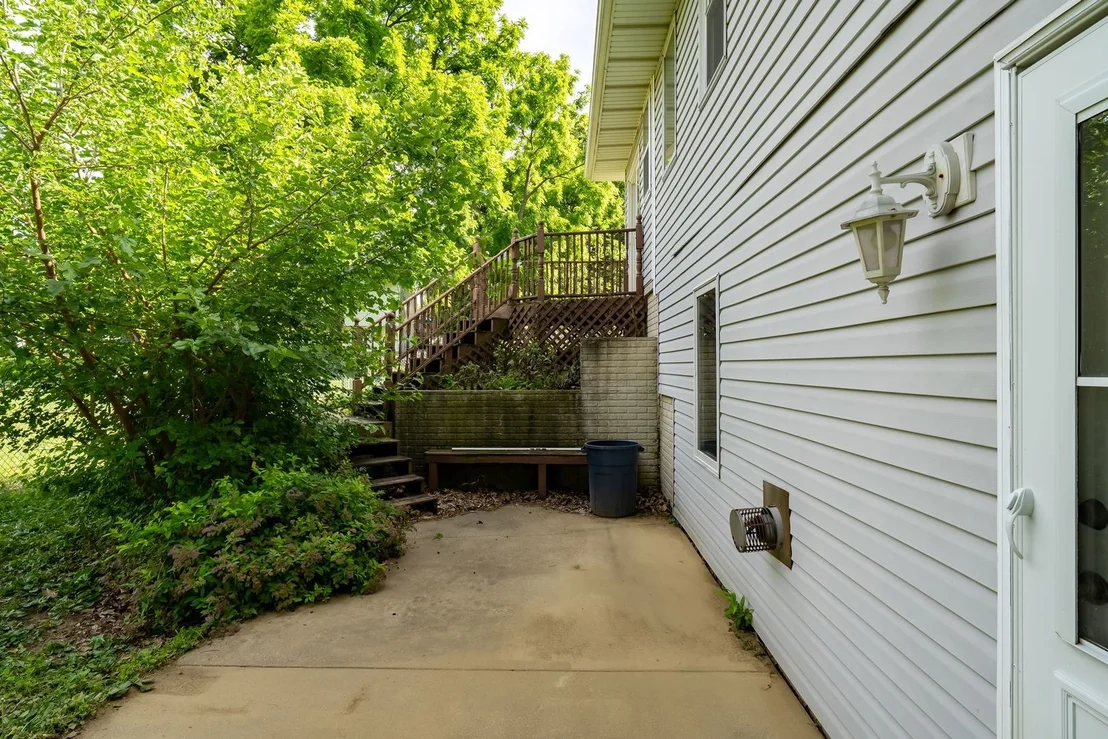 Photo of 2014 Woodhavens Drive