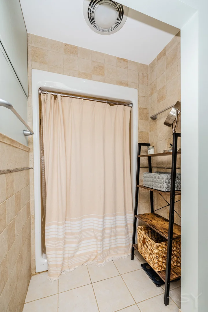 Photo of 5216 Riverview Drive