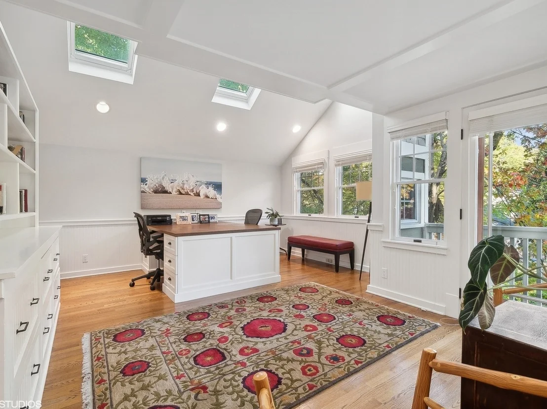 Photo of 2413 Park Place