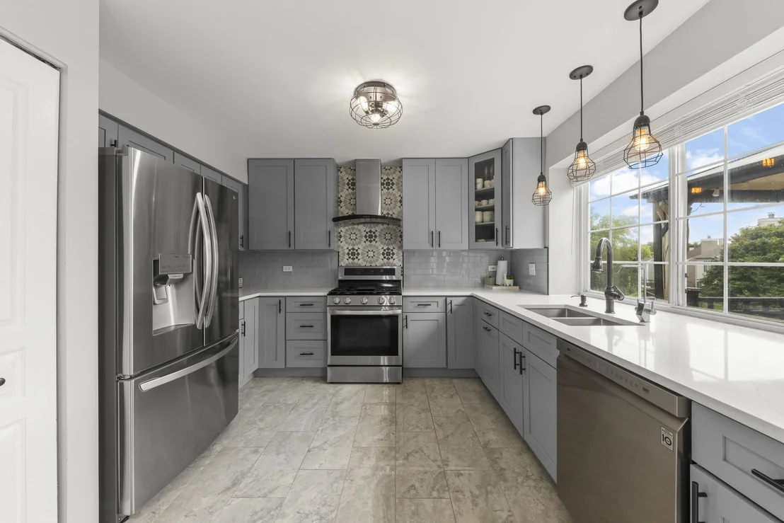 Photo of 422 Cardinal Drive