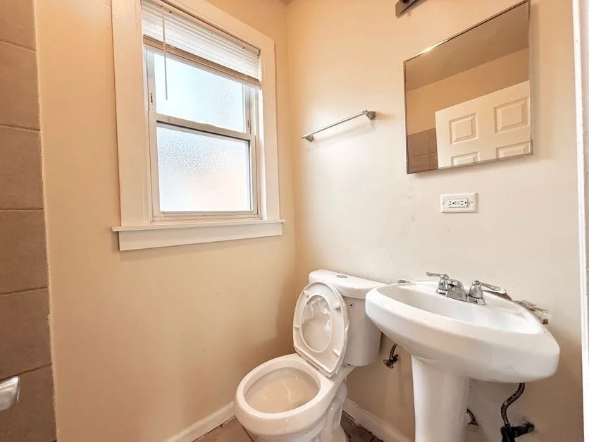 Photo of 1406 W 109th Place