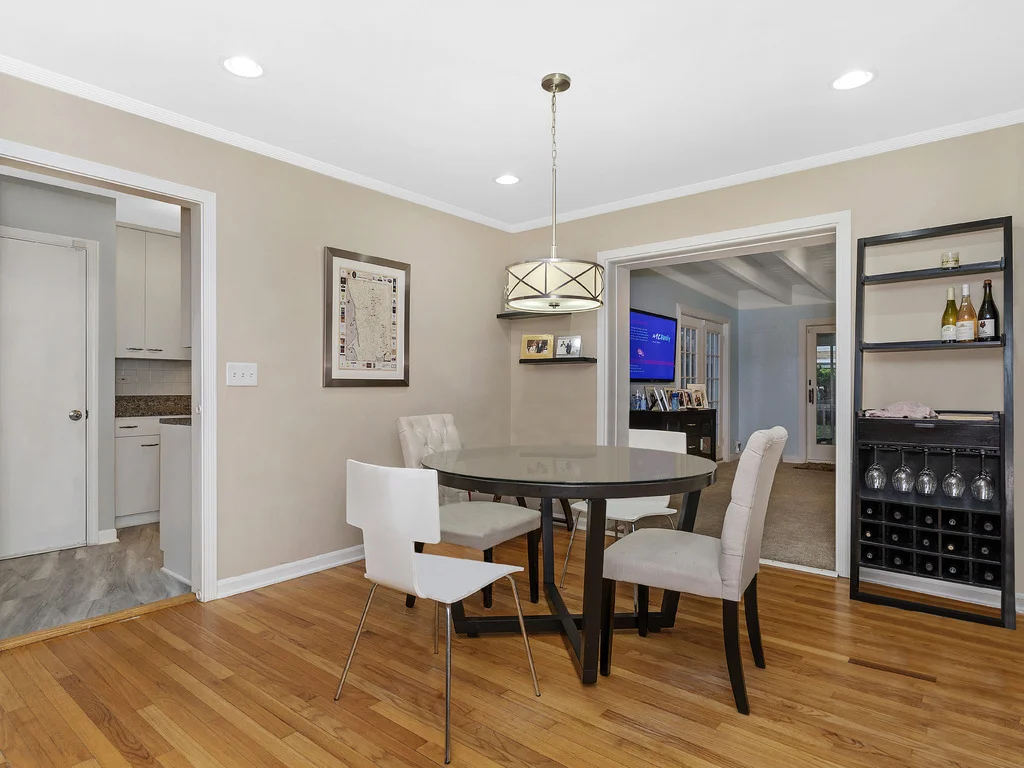 Photo of 53 Williamsburg Road
