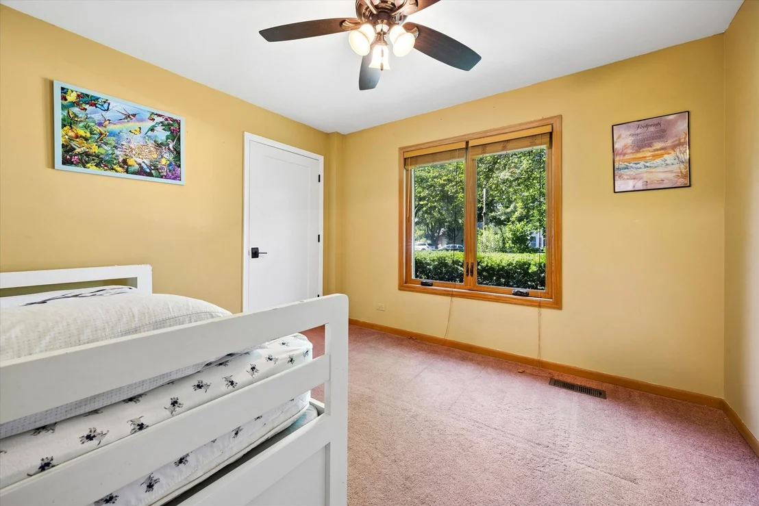 Photo of 1153 Brighton Road