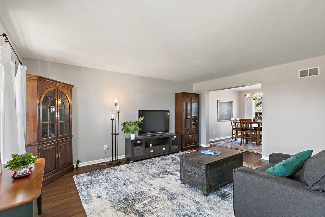 Photo of 813 Water Stone Way