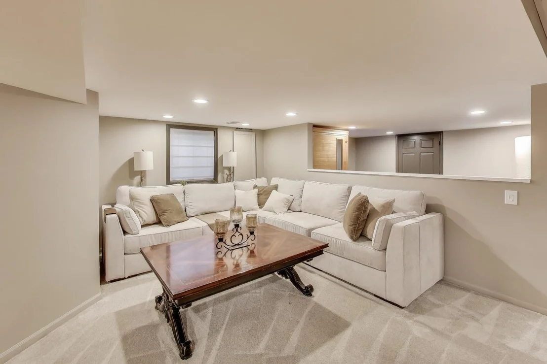 Photo of 829 Heatherstone Drive