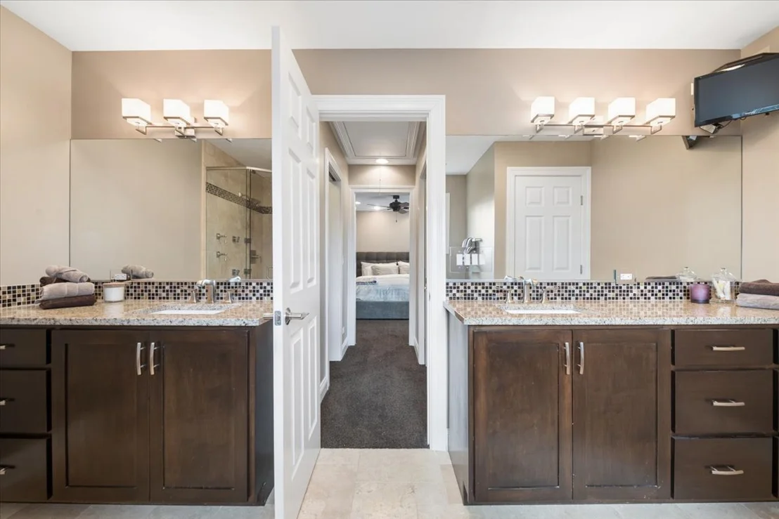 Photo of 405 Caren Drive