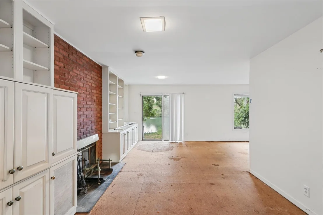 Photo of 1913 Moraine Drive
