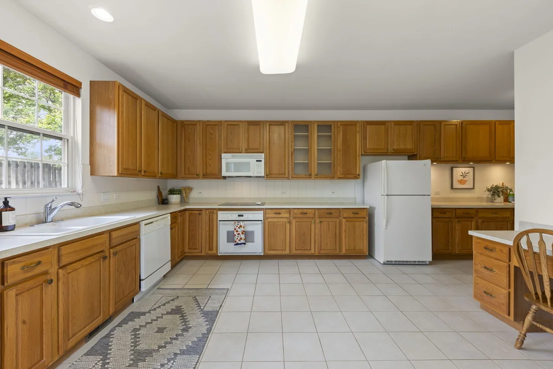 Photo of 631 Dunhill Lane