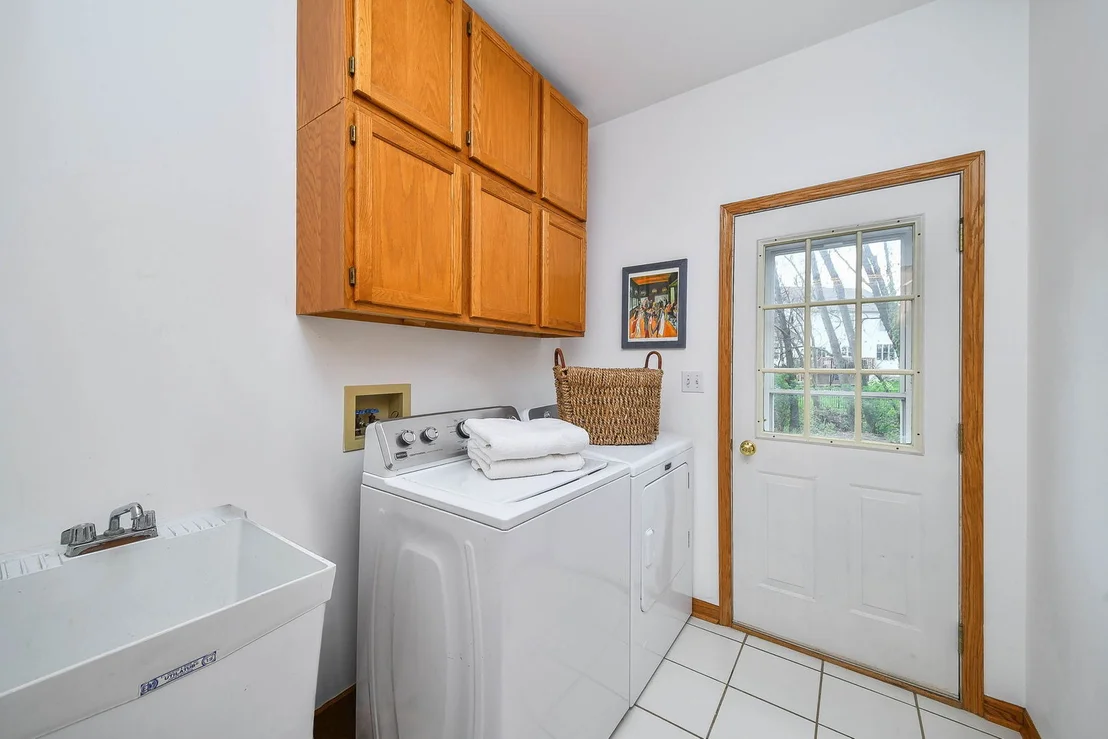 Photo of 635 Samantha Circle