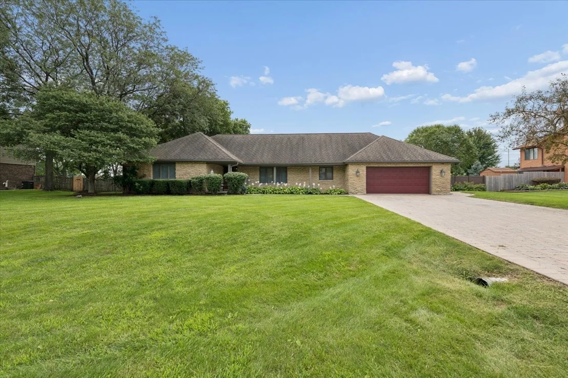 Photo of 25053 W Pauline Drive