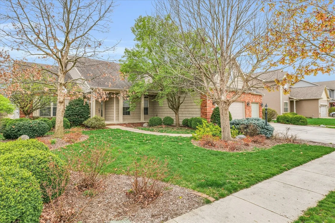 Photo of 5005 Stonebridge Drive