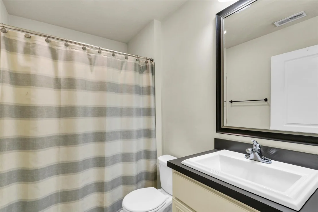 Photo of 407 Bardeen Lane