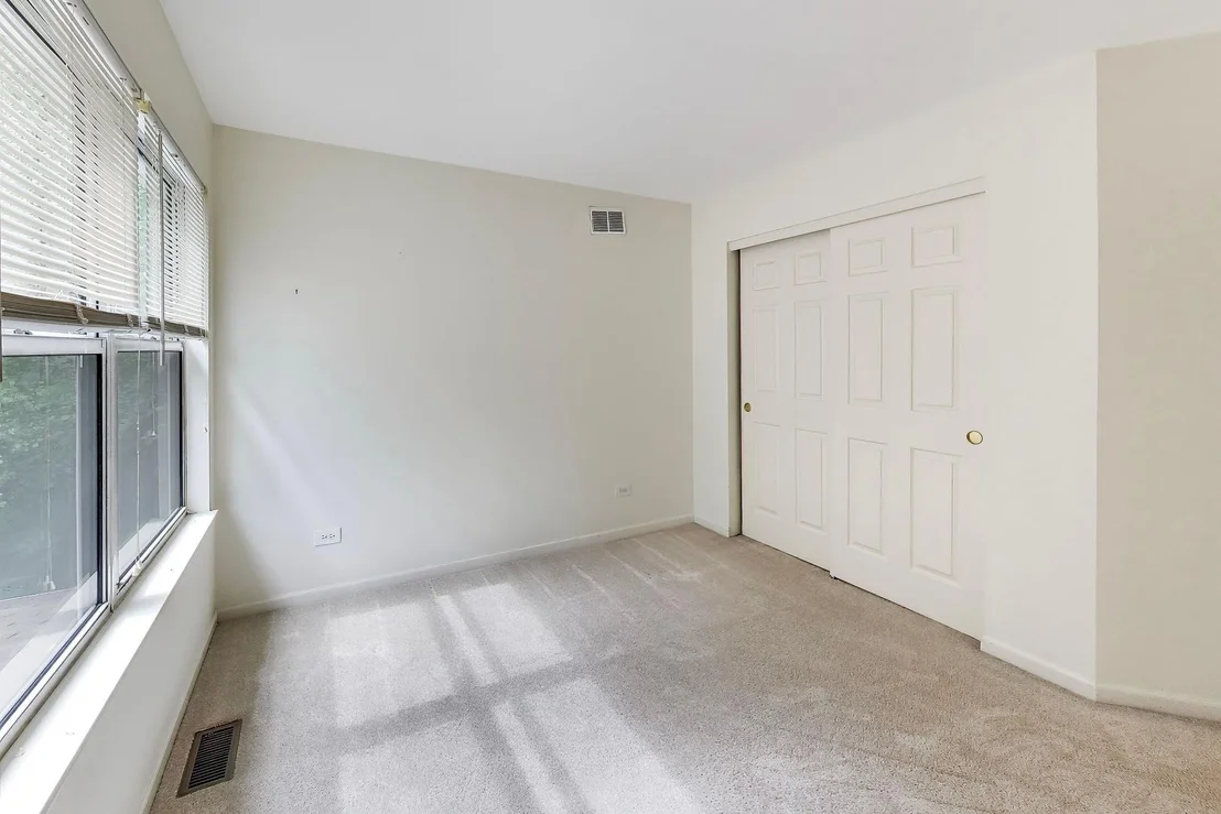 Photo of 580 SYCAMORE Circle