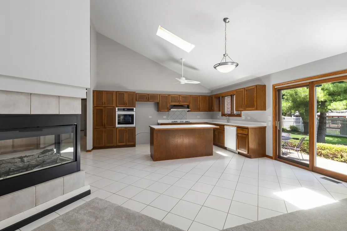 Photo of 9342 Sutton Place