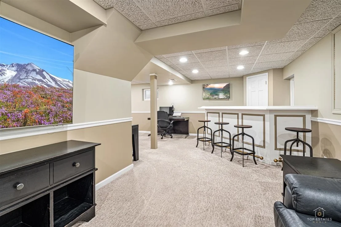 Photo of 4030 N Parkside Drive