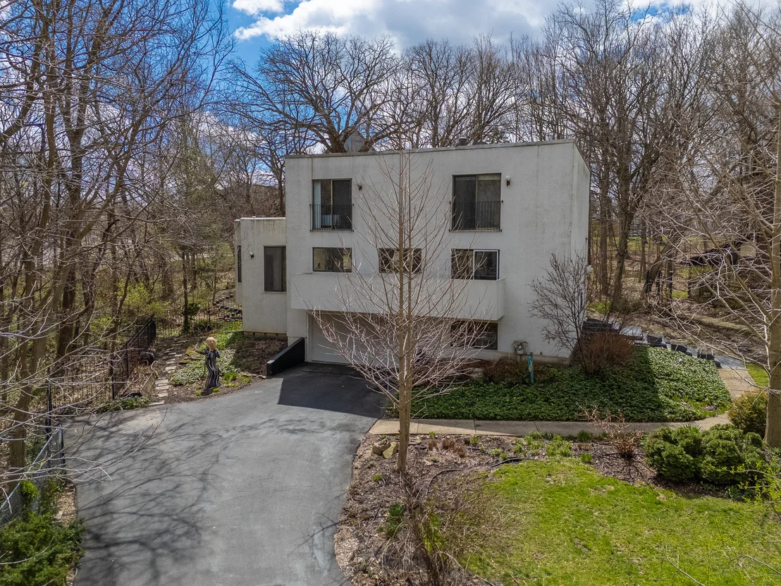 Photo of 324 Gina Drive