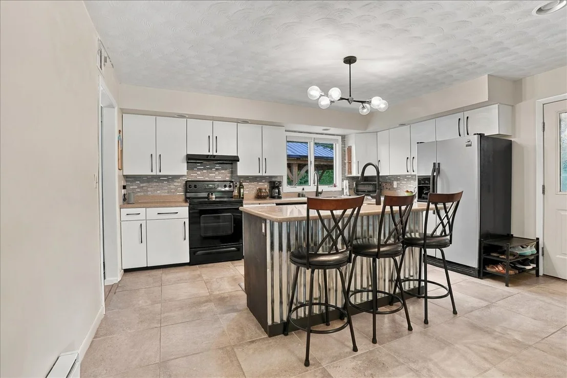Photo of 518 Sunrise Drive