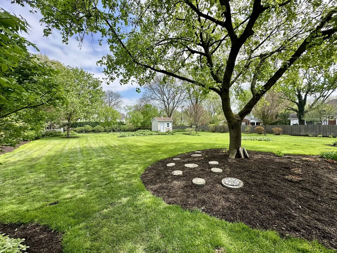 Photo of 1319 Bunker Avenue