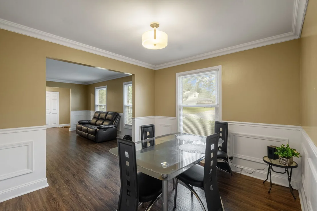 Photo of 944 Carol Lane