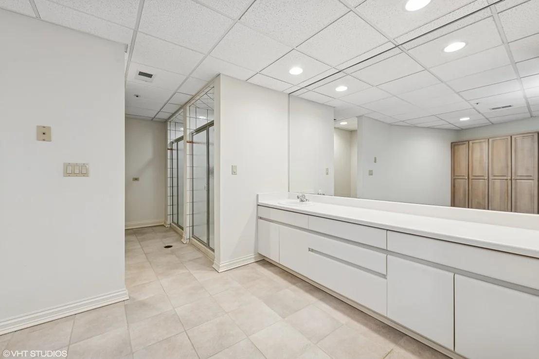 Photo of 560 Oak Knoll Road