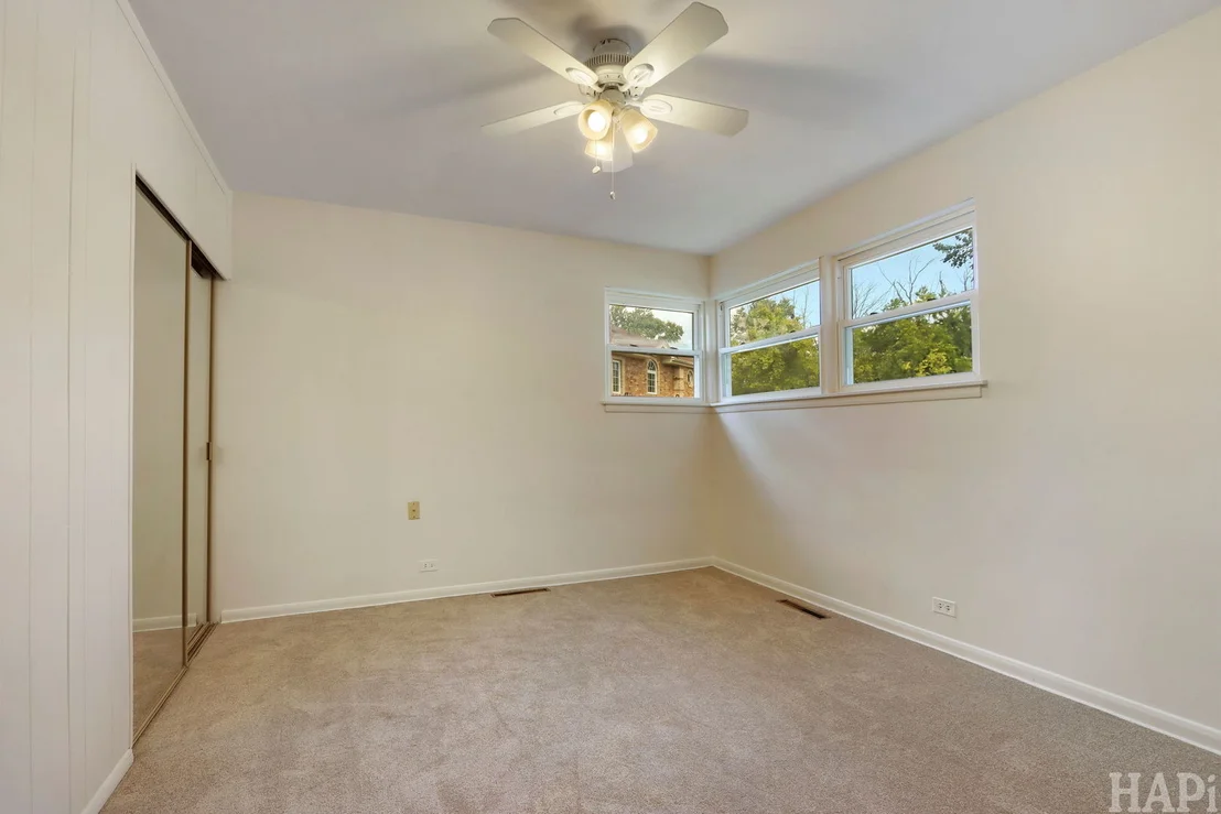 Photo of 412 Warren Road