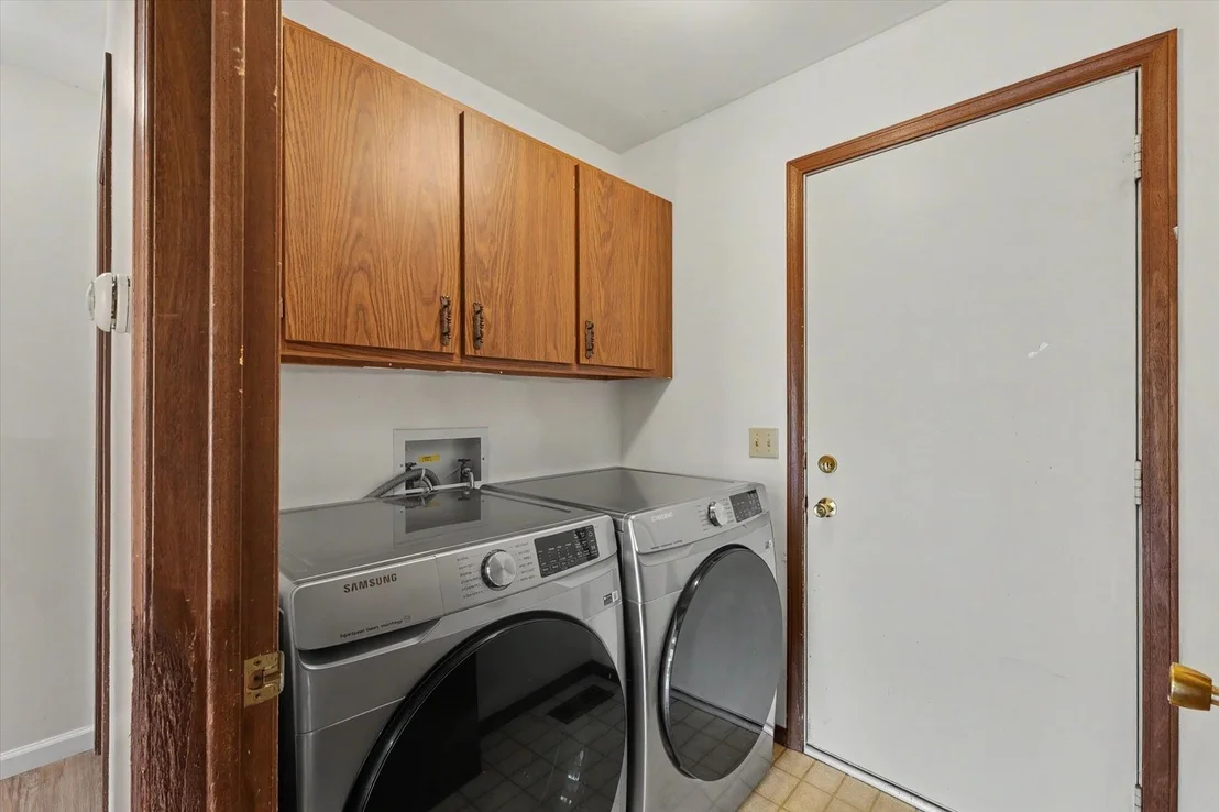 Photo of Unit 2142 at 2142 Harbortown Circle