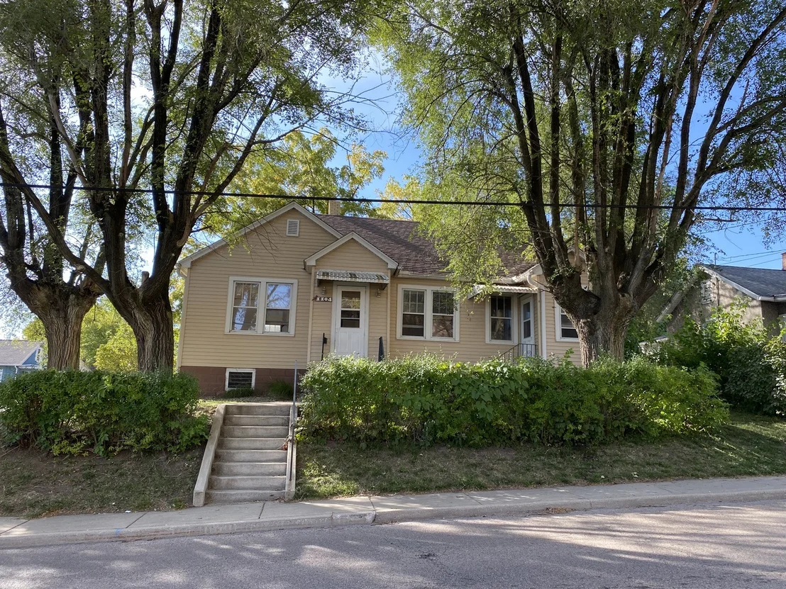 Photo of 1104 Pulaski Street