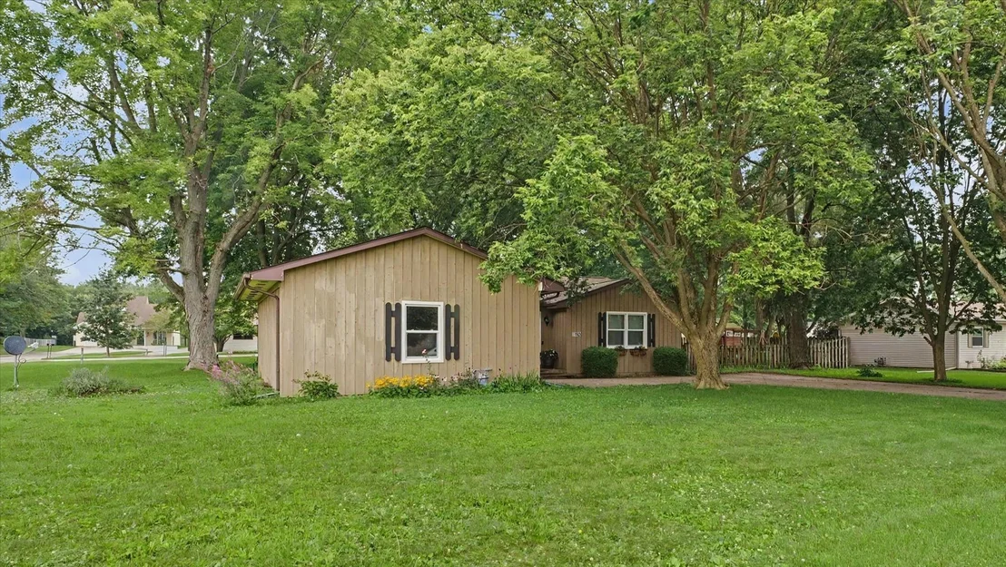 Photo of 110 N Joy Drive