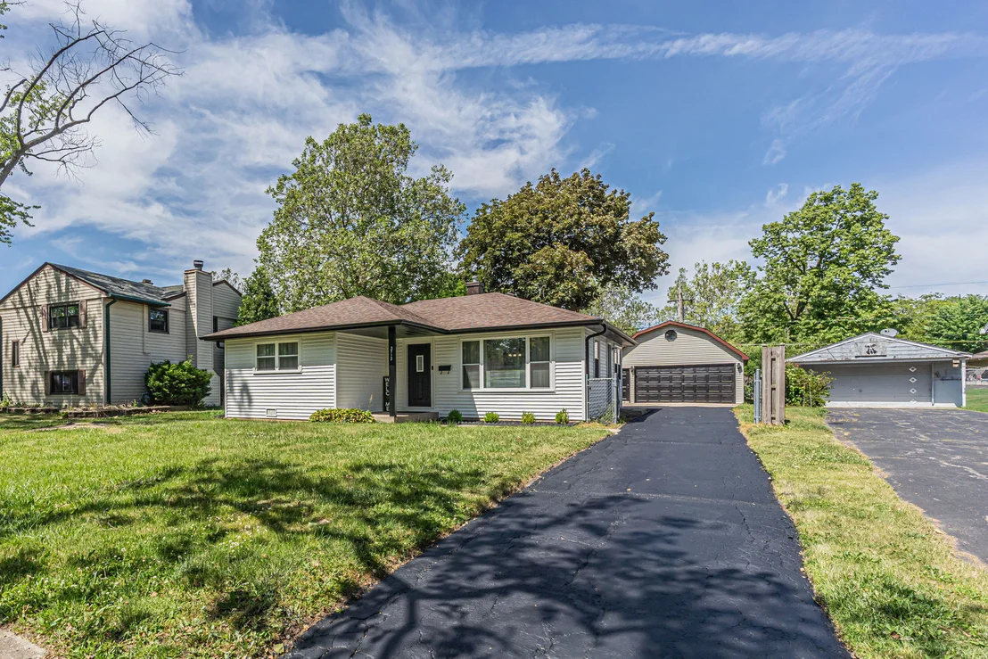Photo of 3712 Wren Lane