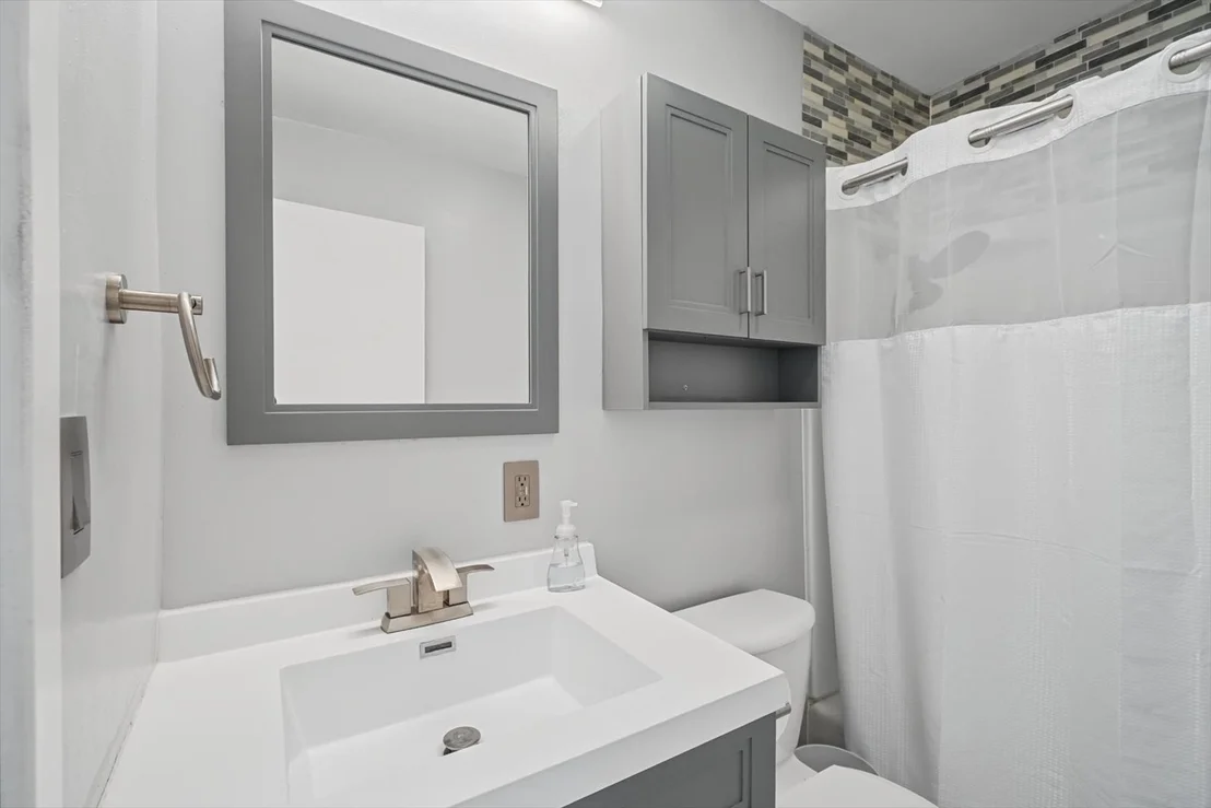 Photo of 1115 Eastview Drive