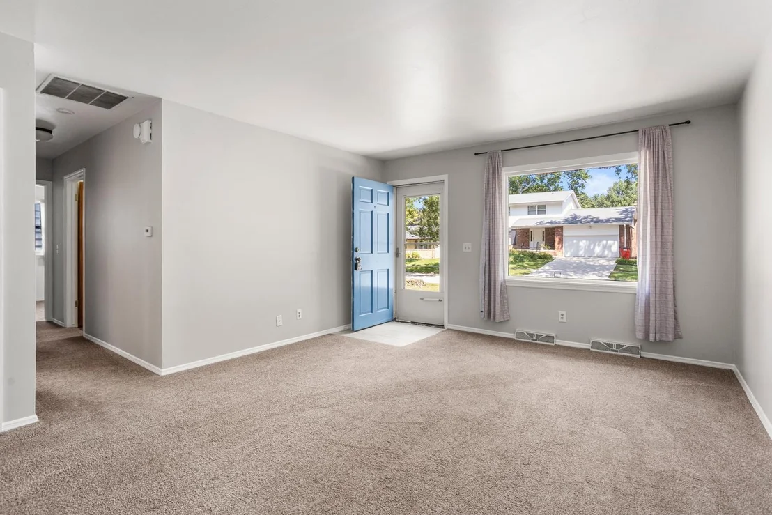 Photo of 2305 GLENOAK Drive