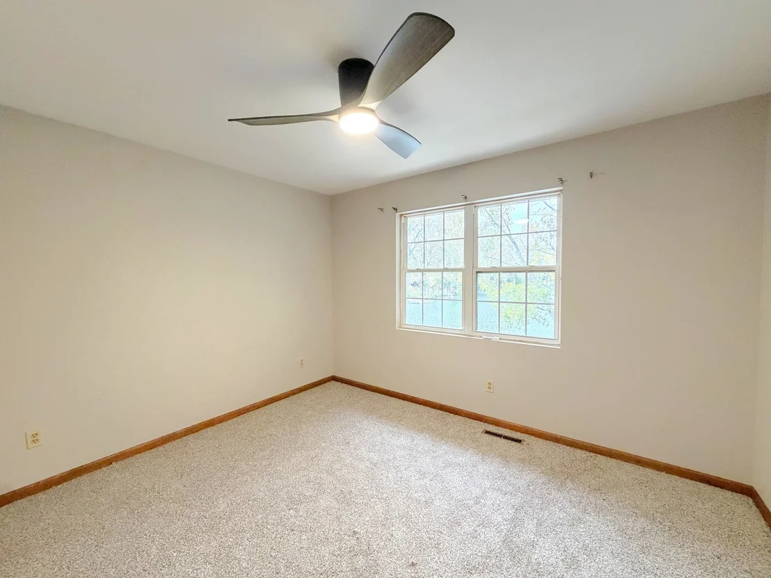 Photo of 1069 Lincoln Drive