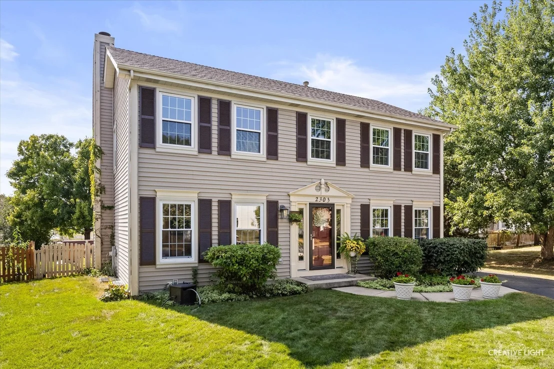 Photo of 2303 Riverside Drive