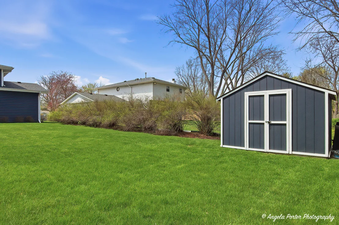 Photo of 412 Surrey Lane