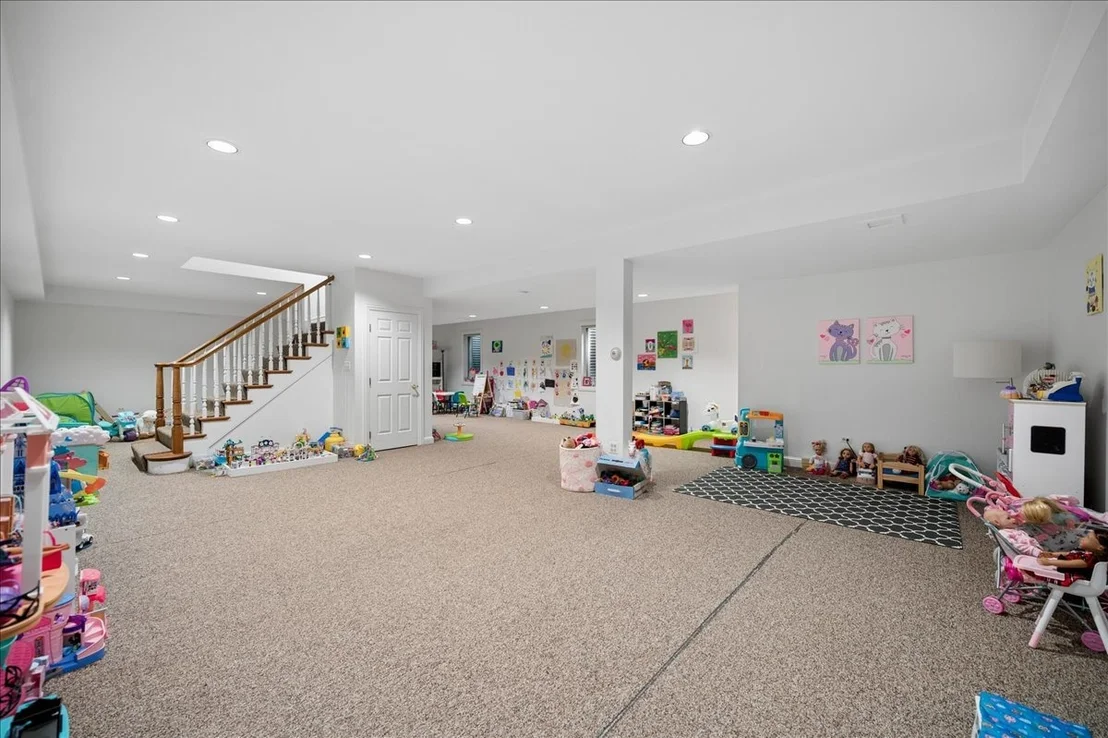 Photo of 995 Oak Street