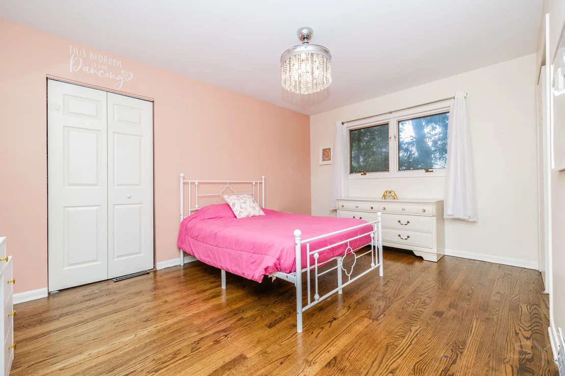 Photo of 5216 Riverview Drive