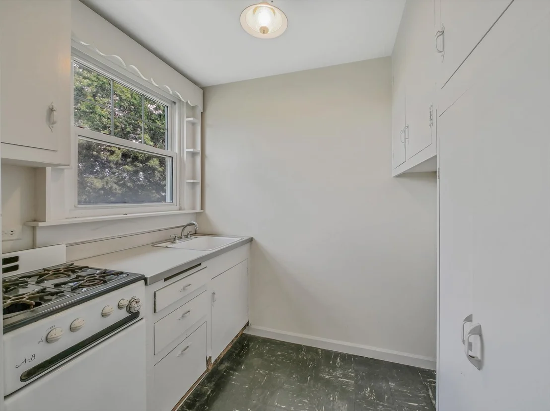 Photo of 2610 Park Lane