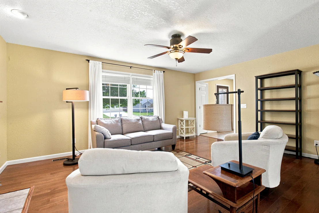 Photo of 613 Sycamore Drive