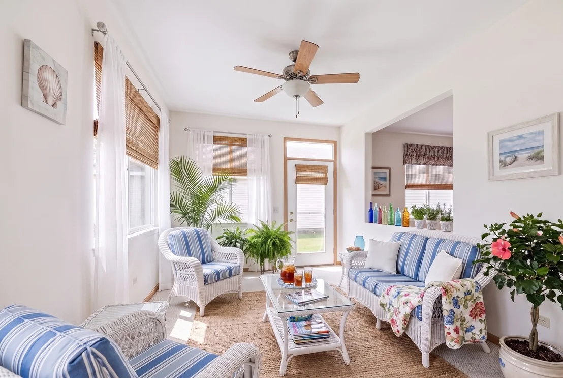 Photo of 623 Saugatuk Circle