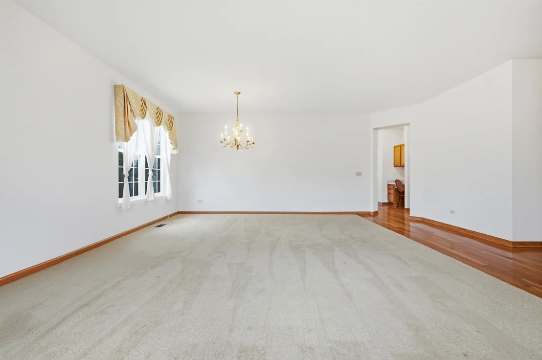 Photo of 623 Saugatuk Circle