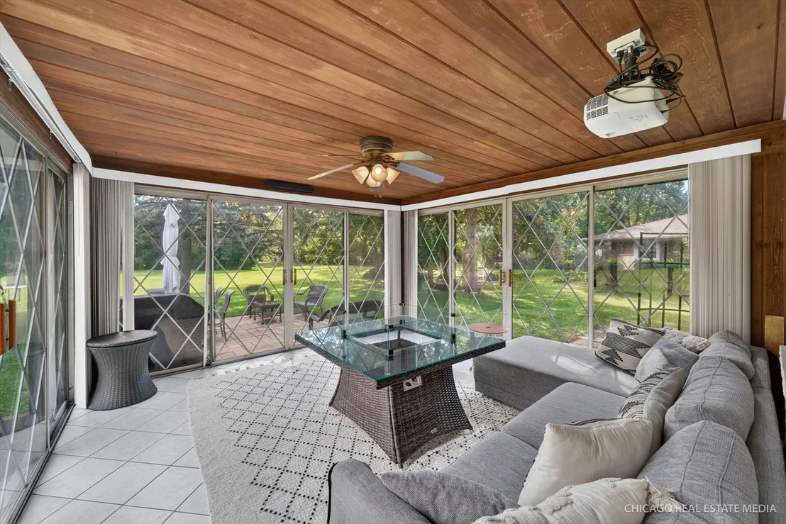 Photo of 465 N Shady Oaks Drive