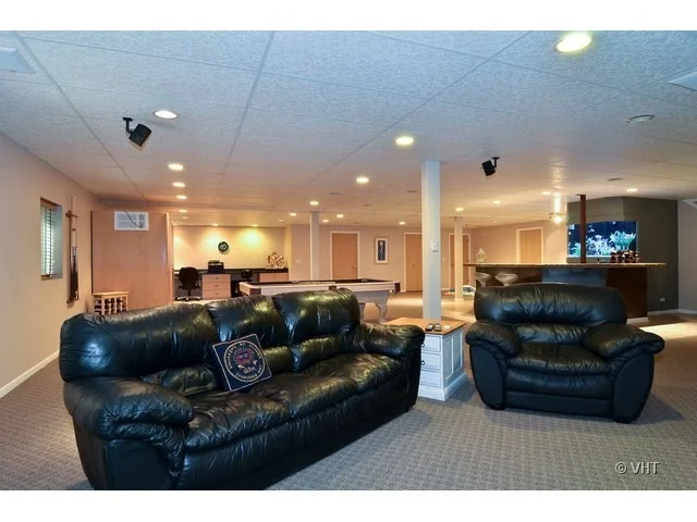 Photo of 878 Bristol Drive