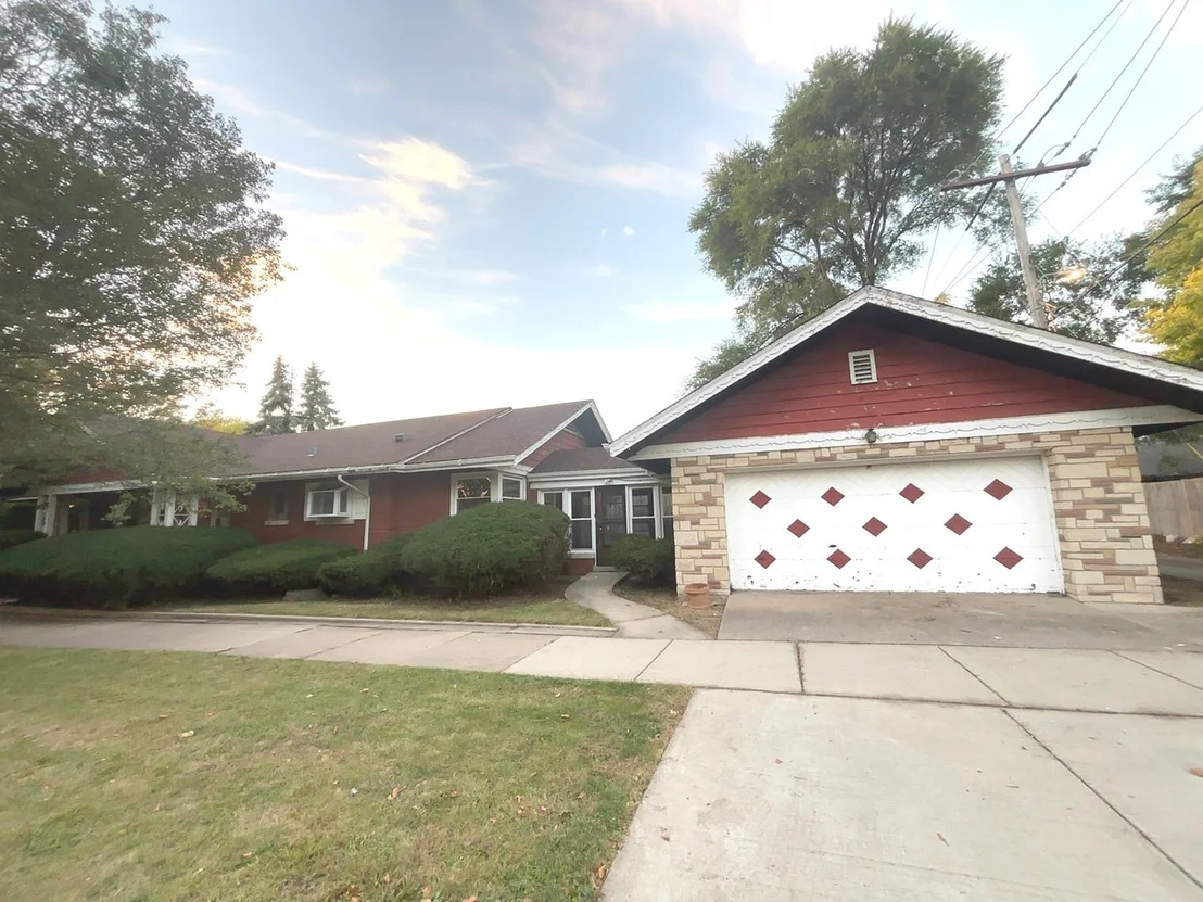 Photo of 2320 W 101st Street