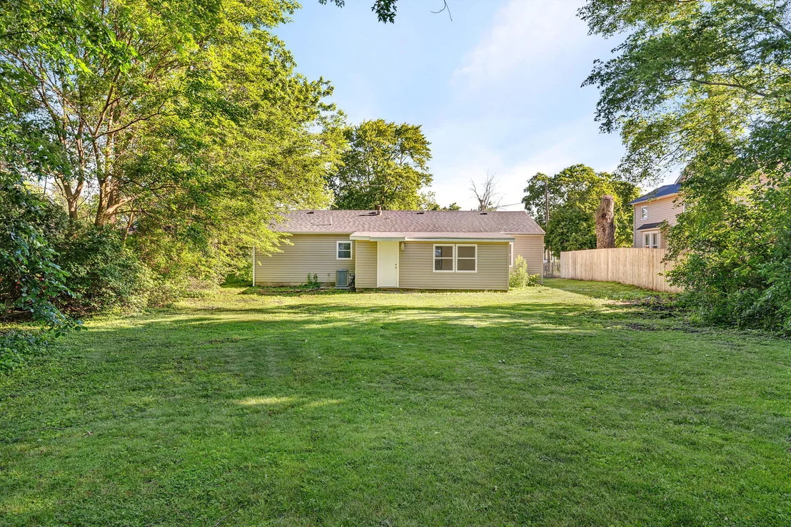 Photo of 403 W James Street