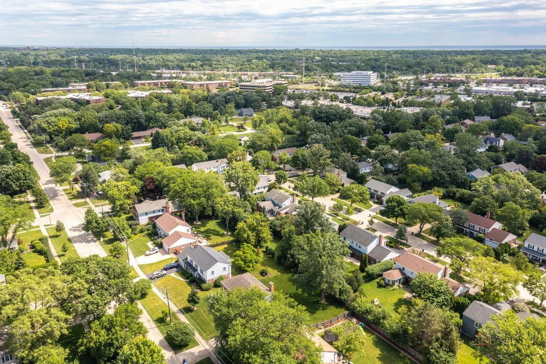 Photo of 255 Lee Road