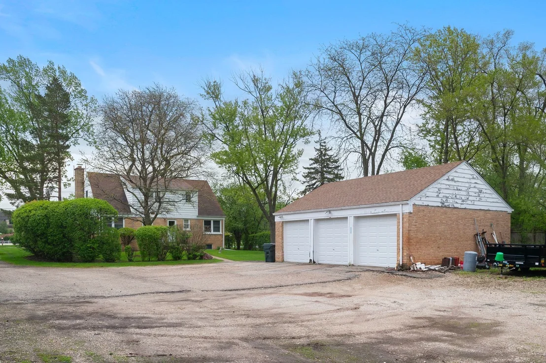 Photo of 1450 Sanders Road