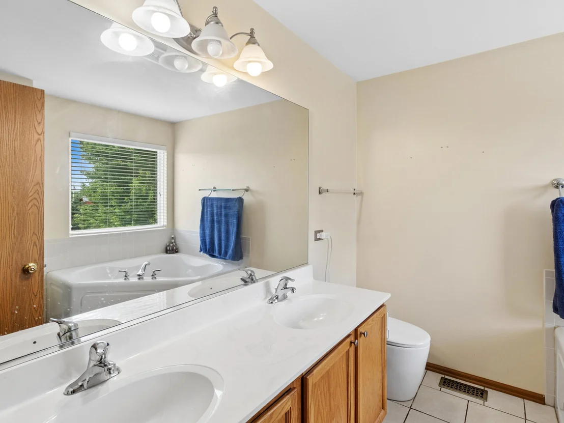 Photo of 240 W Winding Trail Circle